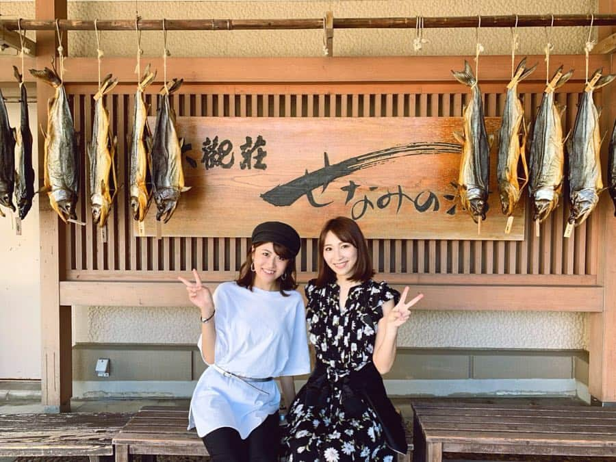 長澤佑香さんのインスタグラム写真 - (長澤佑香Instagram)「﻿ 🐟大観荘 せなみの湯🐟﻿ ﻿ 今年も新潟県村上市にある素敵な温泉旅館﻿ 『大観荘せなみの湯』にてお仕事させて頂﻿ きました🎤🍻今年も迫力満点の塩引鮭た﻿ ちがお出迎えしてくれたよ🤗﻿ ﻿ #新潟 #村上市 #温泉旅館 #塩引鮭 #シャケ﻿ #MC #モデル #KIRIN #キリンビール #乾杯﻿ #カンパイガールズ #生ビールパーティー」6月27日 7時21分 - ykngsw