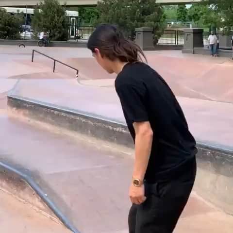 オルタモントのインスタグラム：「@hellaspliffs w/ the combos 🎮 // 📹: @ggspliff @sickyouds // #CFADC」