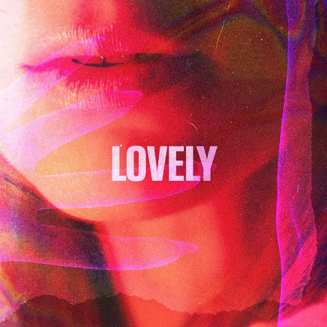 ボニー・マッキーさんのインスタグラム写真 - (ボニー・マッキーInstagram)「🎼 Hint: Isn’t it #lovely all alone? (Sneak preview in my story) 💖 #NewRelease in 2️⃣ days! #disCOVERED #NewMusic」6月27日 9時15分 - bonniemckee