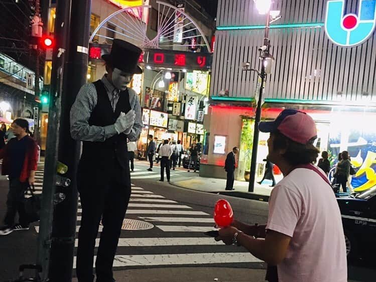 キャンヒロユキさんのインスタグラム写真 - (キャンヒロユキInstagram)「橋本のお店から、新橋に電車で移動。 リスナーのしんさんと、浦添ウインドゥ島と、その嫁の元よしもと与田が合流。 苦労人与田が幸せそう&島が落ち着いててなにより！  そしてひとり帰りにラーメン食べようとしたけど我慢した自分を褒めてやりたい！」6月27日 10時03分 - kiyancan