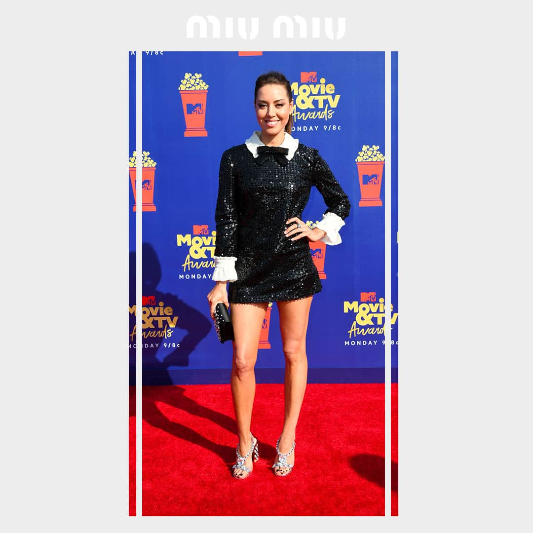 Miu Miuさんのインスタグラム写真 - (Miu MiuInstagram)「#AubreyPlaza in #MiuMiuFW19 while attending the 2019 MTV Movie and TV Awards in Santa Monica, California.  #MiuMiuCelebrities」6月28日 0時30分 - miumiu