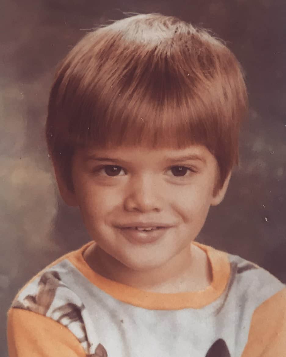 ウィル・マコーマックのインスタグラム：「Totally avail to play. #tbt」