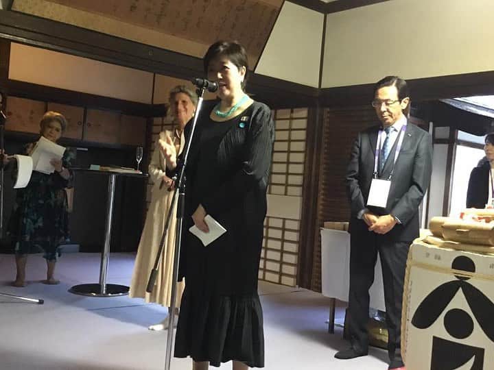 小池百合子さんのインスタグラム写真 - (小池百合子Instagram)「京都大学にて、Women’s Forumの会議。キーノートスピーチを行いました。テーマはエネルギー。気候変動対策上のエネルギーと、世界でも最下位にある女性のエネルギーの活かし方の合わせ技。前夜祭は大徳寺で。府庁で西脇知事を表敬。」6月27日 23時24分 - yuriko.koike