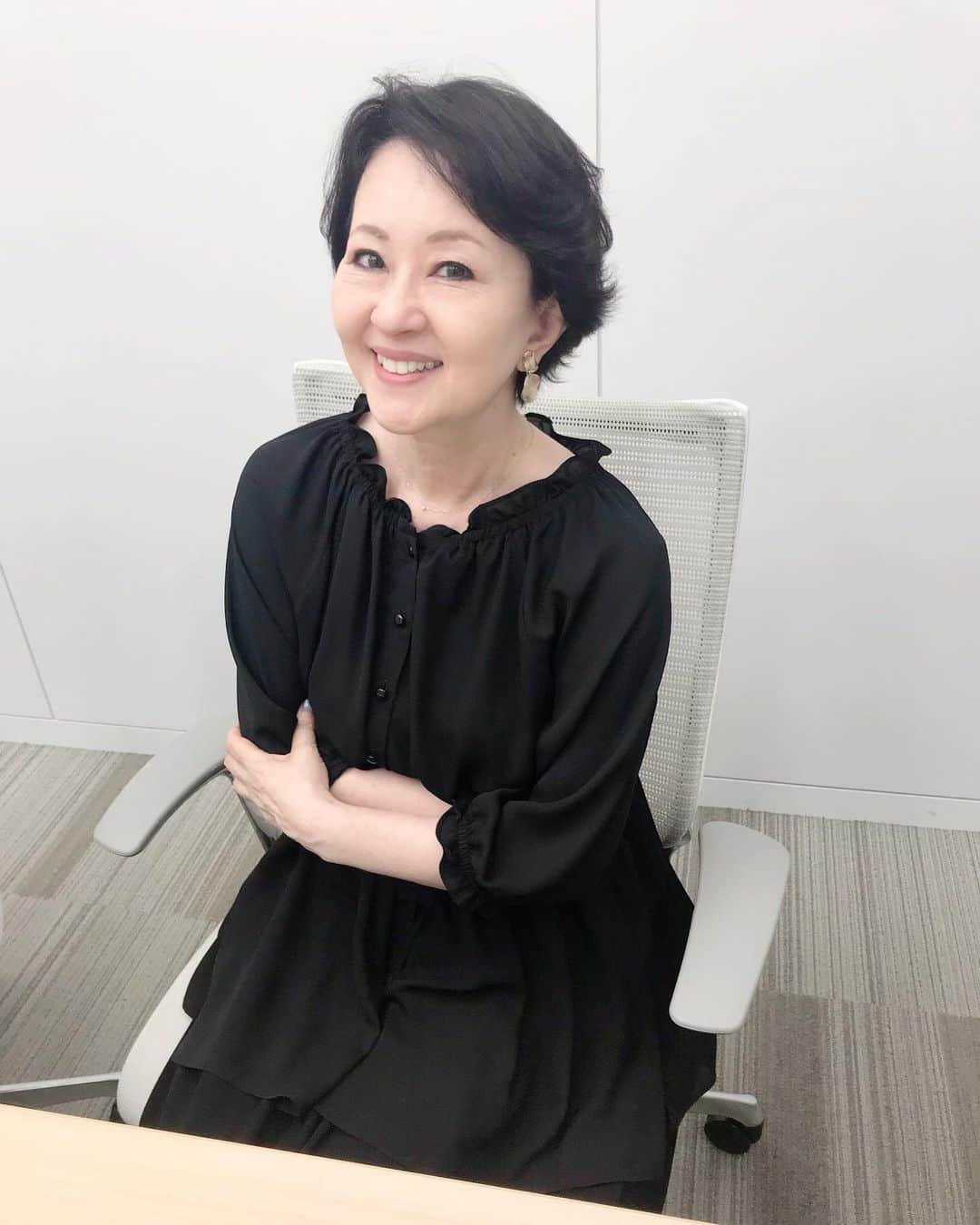 還暦　ヌード　 畑中葉子さんのインスタグラム写真 - (畑中葉子Instagram)「週刊ポスト『畑中葉子還暦ヌード』デジタル写真集打ち合せ。 仕上がりは上々。  素晴らしい写真集になる。 このスピードで行くと7月にはデジタル写真集の発売になりそうです。 全く予想していなかった展開だけど ...
