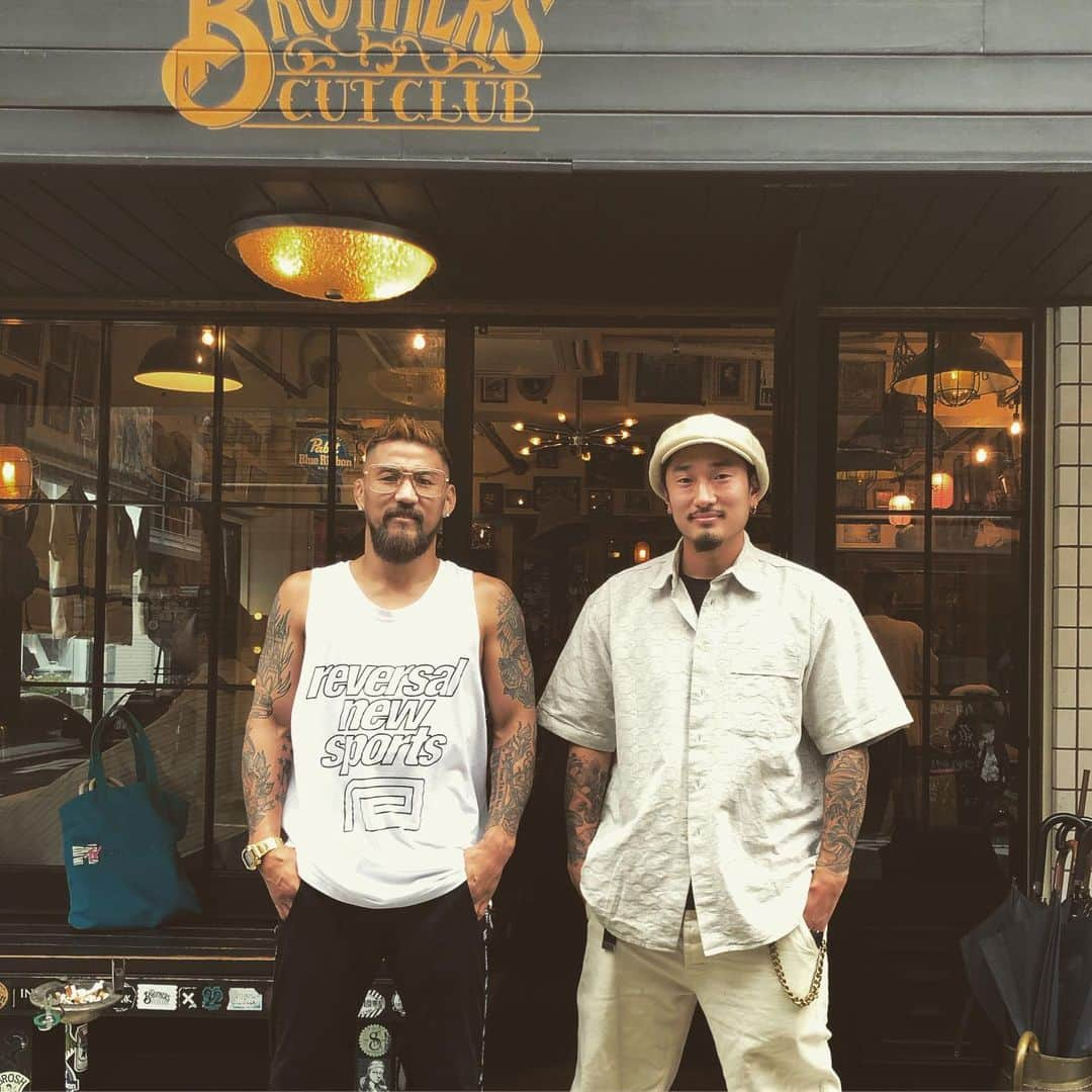 大澤茂樹さんのインスタグラム写真 - (大澤茂樹Instagram)「@mr.brothers_cutclub  #cut #mrbrothers #Nakameguro #Tokyo #reversal #rvddw」6月27日 15時48分 - shigeki_osawa