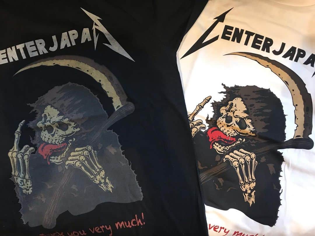 Ju-kenのインスタグラム：「名古屋でお世話になってる、 @centerjapanmarket さんから、クールなスカルのTshirt頂きました♫  thanxxx maxxx クマさん&タイショウくん！！！」