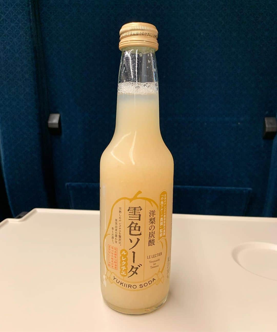 池谷幸雄さんのインスタグラム写真 - (池谷幸雄Instagram)「新潟駅で、見つけました！  美味しそう！！ #新潟 #新潟駅 #新幹線 #雪色ソーダ #ルレクチエ #洋なし #洋梨 #小池フルーツ農園 #ソーダ #ジュース #洋梨の炭酸」6月27日 16時49分 - yukio_iketani