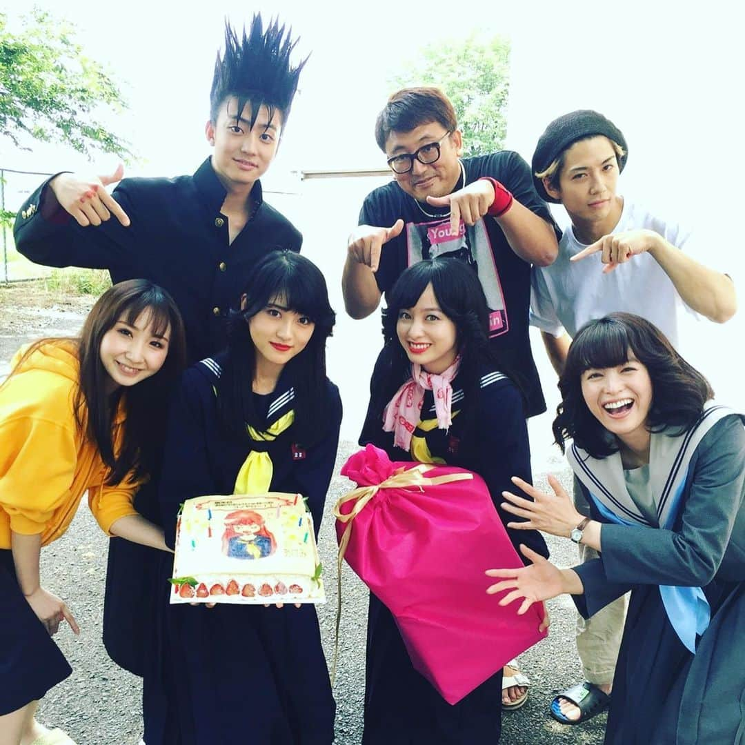 日本テレビ「今日から俺は‼︎」さんのインスタグラム写真 - (日本テレビ「今日から俺は‼︎」Instagram)「今日から若は‼️誕生日おめでとう‼️﻿ ﻿ 去年は現場で自分のサプライズ誕生日ケーキを運んできた配達員から直接受け取ってしまうというミラクルを起こした若。あのたこ焼き器使ったかな？﻿ ﻿ #今日から俺は‼︎ #若月佑美」6月27日 17時17分 - kyoukaraoreha_ntv