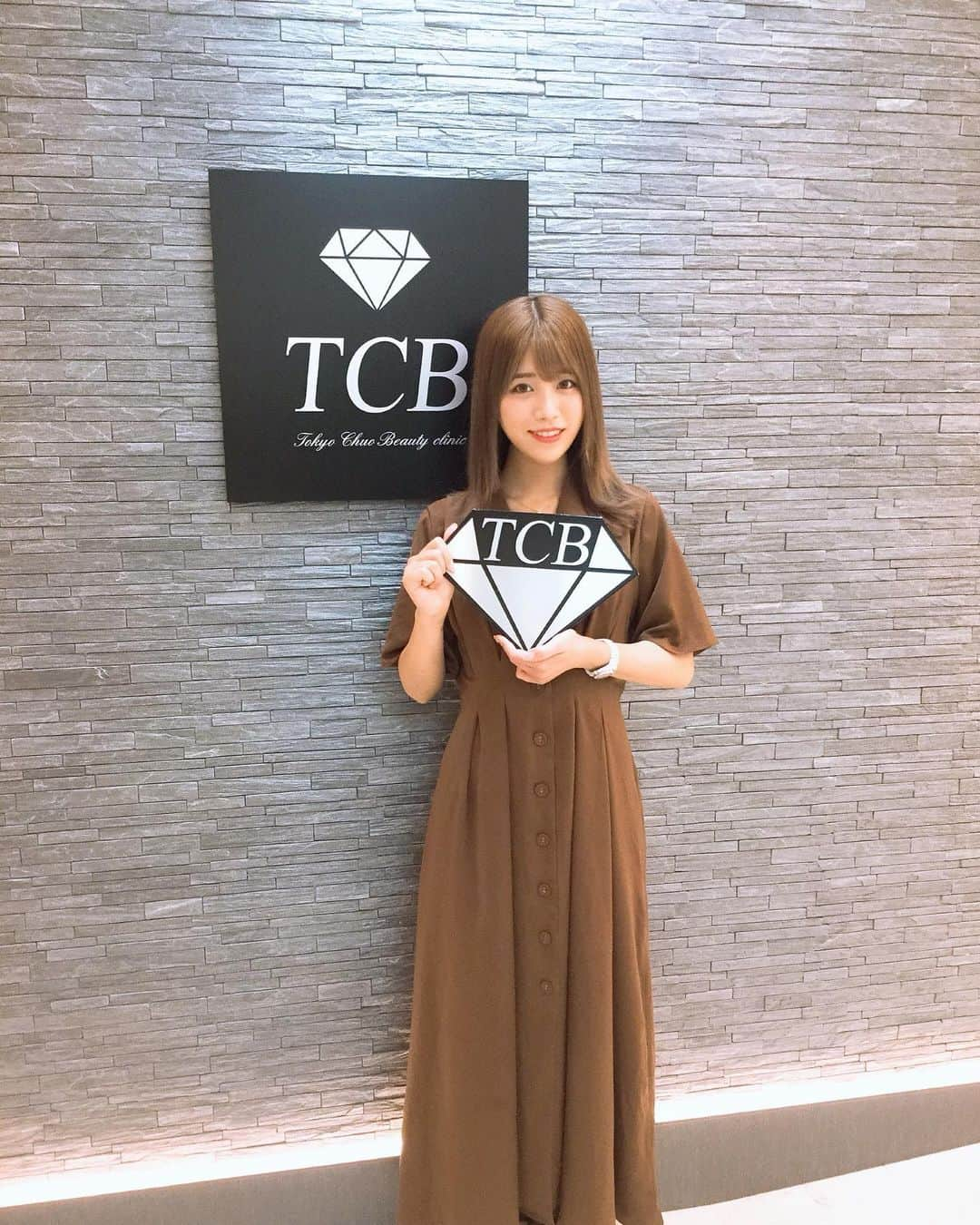 神崎紗衣さんのインスタグラム写真 - (神崎紗衣Instagram)「東京中央美容外科世田谷院で、TCB式小顔美肌再生とボトックス注射の経過観察してきたよ～ １ヶ月くらいでいい感じに馴染んで効果がもっと分かるんだって✌️ . . @tcbsetagaya @dr.yamazaki #東京中央美容外科#リフトアップ#法令線 #東京中央美容外科世田谷院#TCB式小顔美肌再生#美容外科#世田谷#池尻大橋#田園都市線#美容#アンチエイジング#小顔#ミスワールド#ミスワールドジャパン#小顔#ボトックス#リフトアップなら東京中央美容外科#美容整形なら東京中央美容外科#pr」6月27日 17時31分 - kanzaki_sae