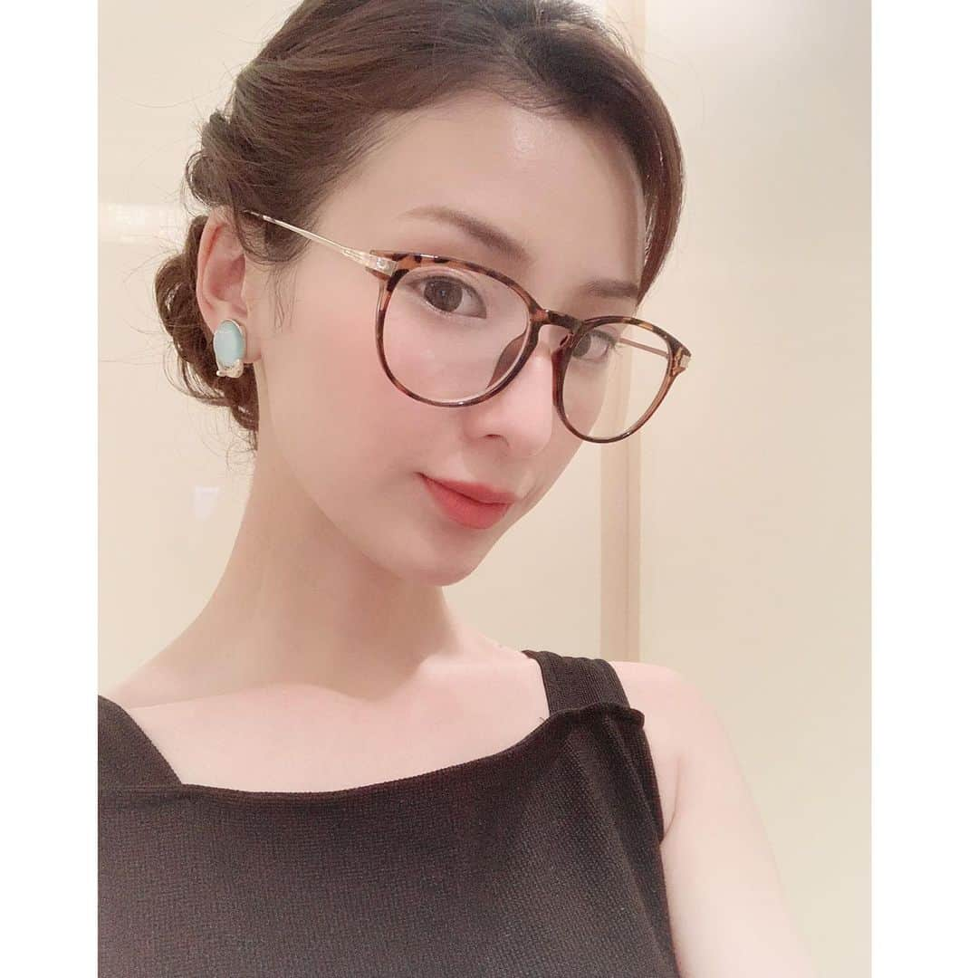 鈴木望さんのインスタグラム写真 - (鈴木望Instagram)「﻿新しい化粧品を買ったり💄💓﻿ お仕事で可愛いヘアアレンジしてもらってウキウキ💓﻿ ﻿ 充実...🥰﻿ ﻿ #make﻿ #makeup #化粧品 #化粧品大好き #ヘアアレンジ #hair #アレンジ #hairstyle #Mac #maclipstick  #リップ #lipstick #お買い物 #購入品  #百貨店 ﻿ ﻿」6月27日 18時21分 - nozomi.0318