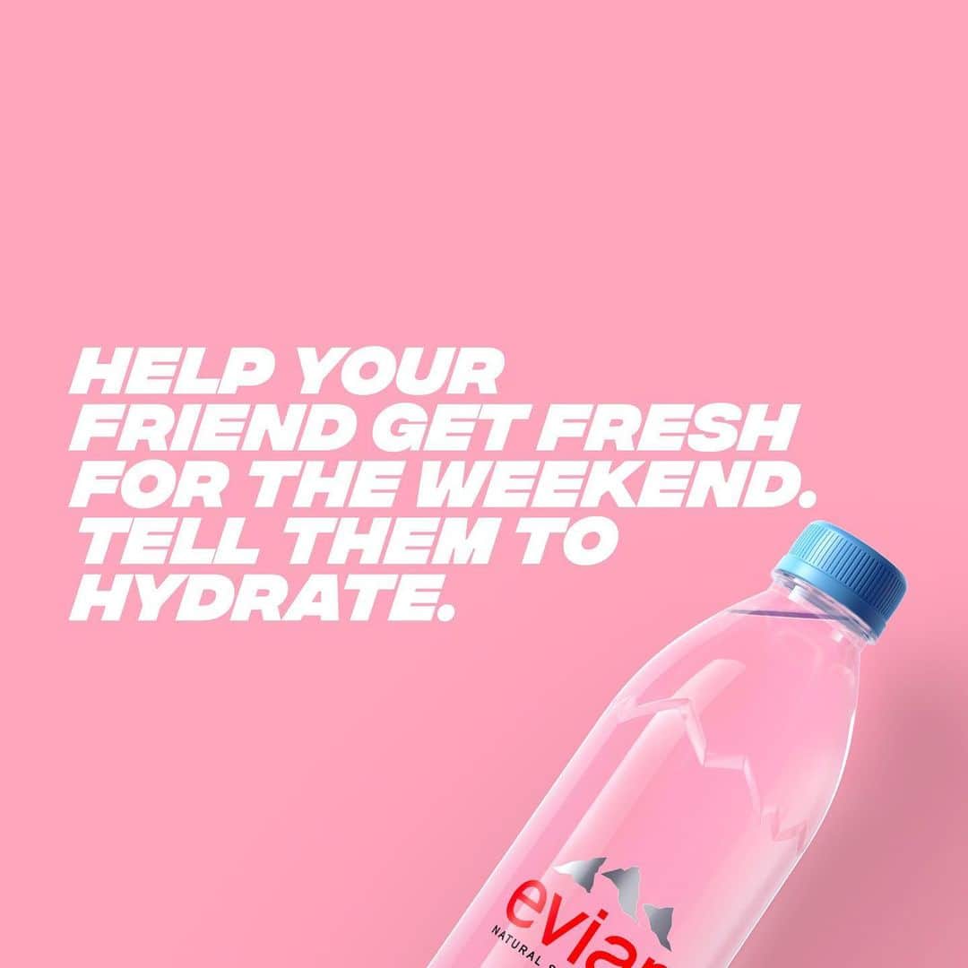 evianさんのインスタグラム写真 - (evianInstagram)「Don’t forget to hydrate this weekend!☀️💦💗 #stayhydrated #evian #Liveyoung」6月27日 18時42分 - evianwater