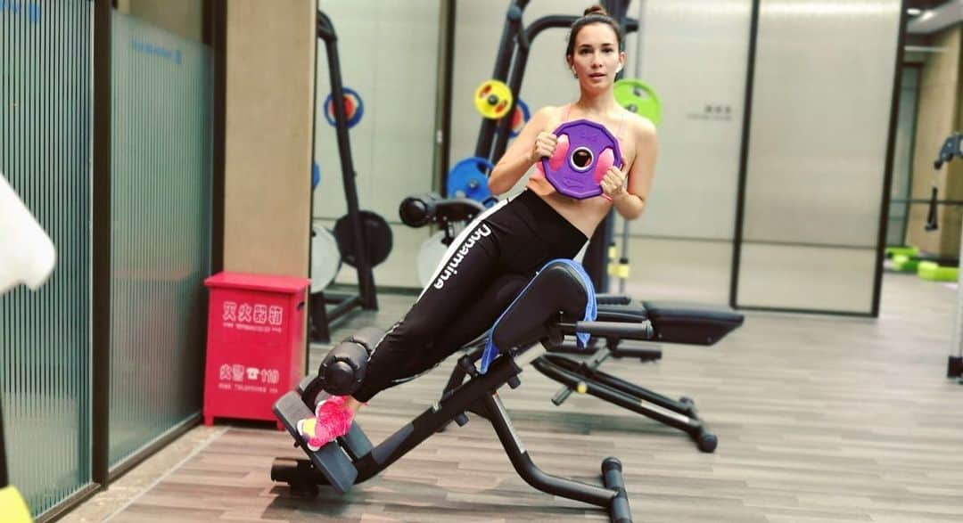 セリーナ・ジェイドさんのインスタグラム写真 - (セリーナ・ジェイドInstagram)「3 hours at the gym and I’m spent...」6月27日 18時55分 - celinajade