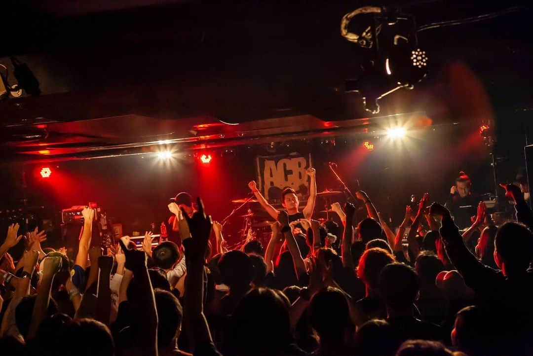 TOTALFATさんのインスタグラム写真 - (TOTALFATInstagram)「ASIAN PUNK FOUNDATION vol.1 @新宿ACB ありがとうございました！！ photo by @taka_tallman」6月28日 0時44分 - totalfat_japan