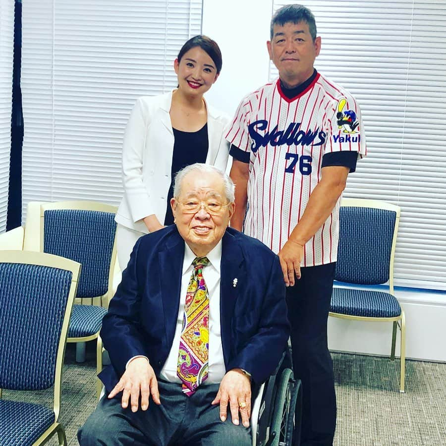 白石小百合さんのインスタグラム写真 - (白石小百合Instagram)「⚾️⚾️⚾️ トークショー司会でした🌟 一流の方ほど、謙虚で愛がある❤️ ボールの有る中心だけではなく 全体の動きを見て気付ける視野の広さ👀俯瞰力✨ 勝った時ほど反省会が長く大変だったと角さん😆 慢心せず学び続ける姿勢でまだまだ監督のオファーを待っているとのことでした👍角さんのアシストもあり色々と話してくださいましたが言えない…（笑）監督がお元気そうで何より🌸時々「サッチーは良い奥さんだった」と振り返る姿が素敵💕ありがとうございました‼️ . . . #野村克也 さん #角盈男 さん」6月27日 19時23分 - sayurishirais