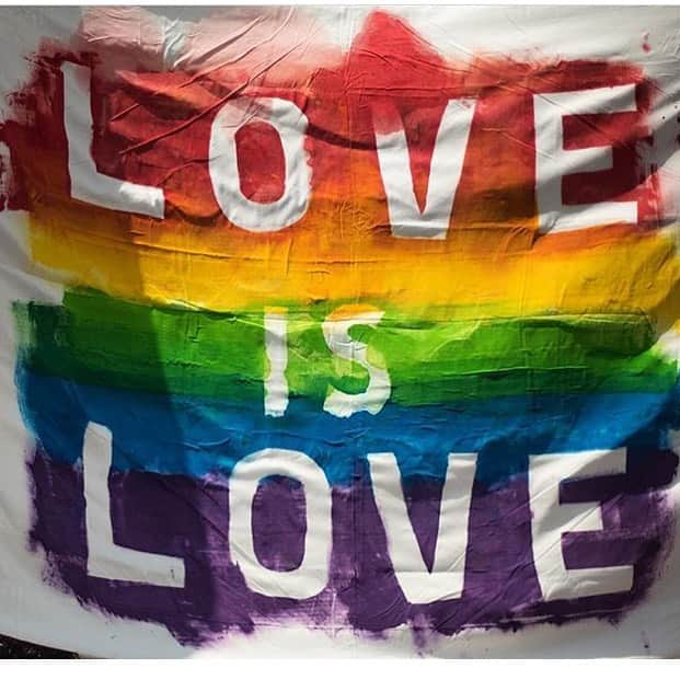 ダイアン・クルーガーさんのインスタグラム写真 - (ダイアン・クルーガーInstagram)「Happy @pride month to everyone in the LGBTQ 🏳️‍🌈 community !!! I ♥️ U !!!!!!!」6月27日 20時00分 - dianekruger