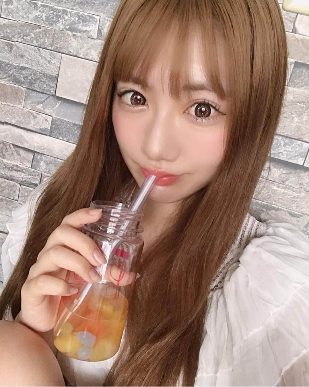 ゆいみんさんのインスタグラム写真 - (ゆいみんInstagram)「﻿ 少し前から気になっていたお嬢様酵素﻿ 家でタピ活できてダイエットもできるなんて﻿ めためた最 & 高じゃーないの(ง ̆ω ̆ )ว✨﻿ ﻿ ﻿ このお嬢様酵素withセレクションパックは﻿ 一度に4種類のタピオカ入り酵素ドリンクが﻿ 試せるんだって...(゜Д゜)﻿ ﻿ ﻿ ゆるめに置き換えダイエット﻿ 始めよっと(・ω・三・ω・)フンフン﻿ ﻿ ﻿ ﻿ #お嬢様酵素jewel #お嬢様酵素トロピカル﻿ #ボタニカルタピオカクレンズ #pr」6月27日 20時31分 - yuimin_gram