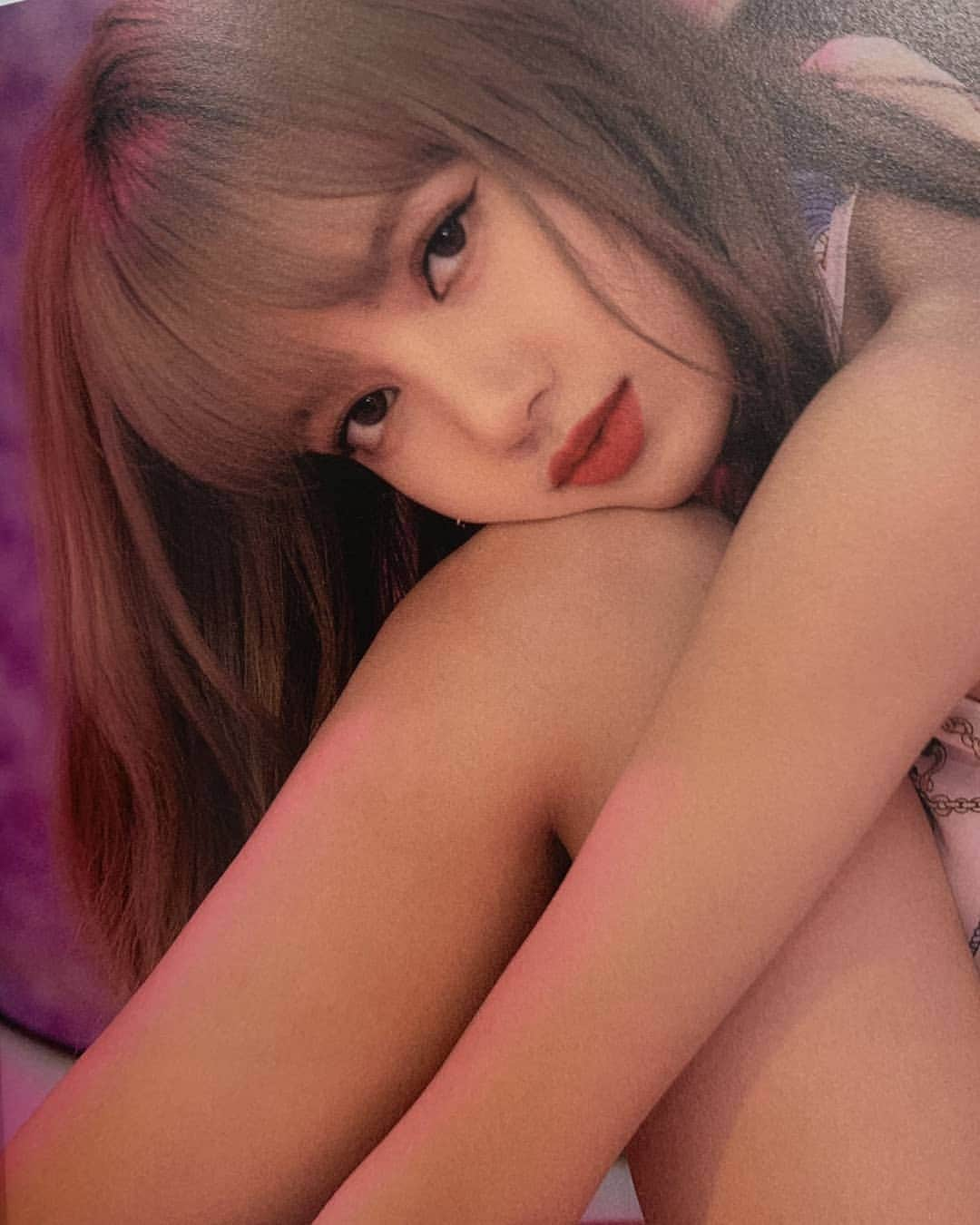 リサさんのインスタグラム写真 - (リサInstagram)「190627 - Blackpink Photobook Limited Edition #BLACKPINK#블랙핑크#LISA#리사 —©BP_doldori2e」6月27日 20時26分 - lisa.blackpink