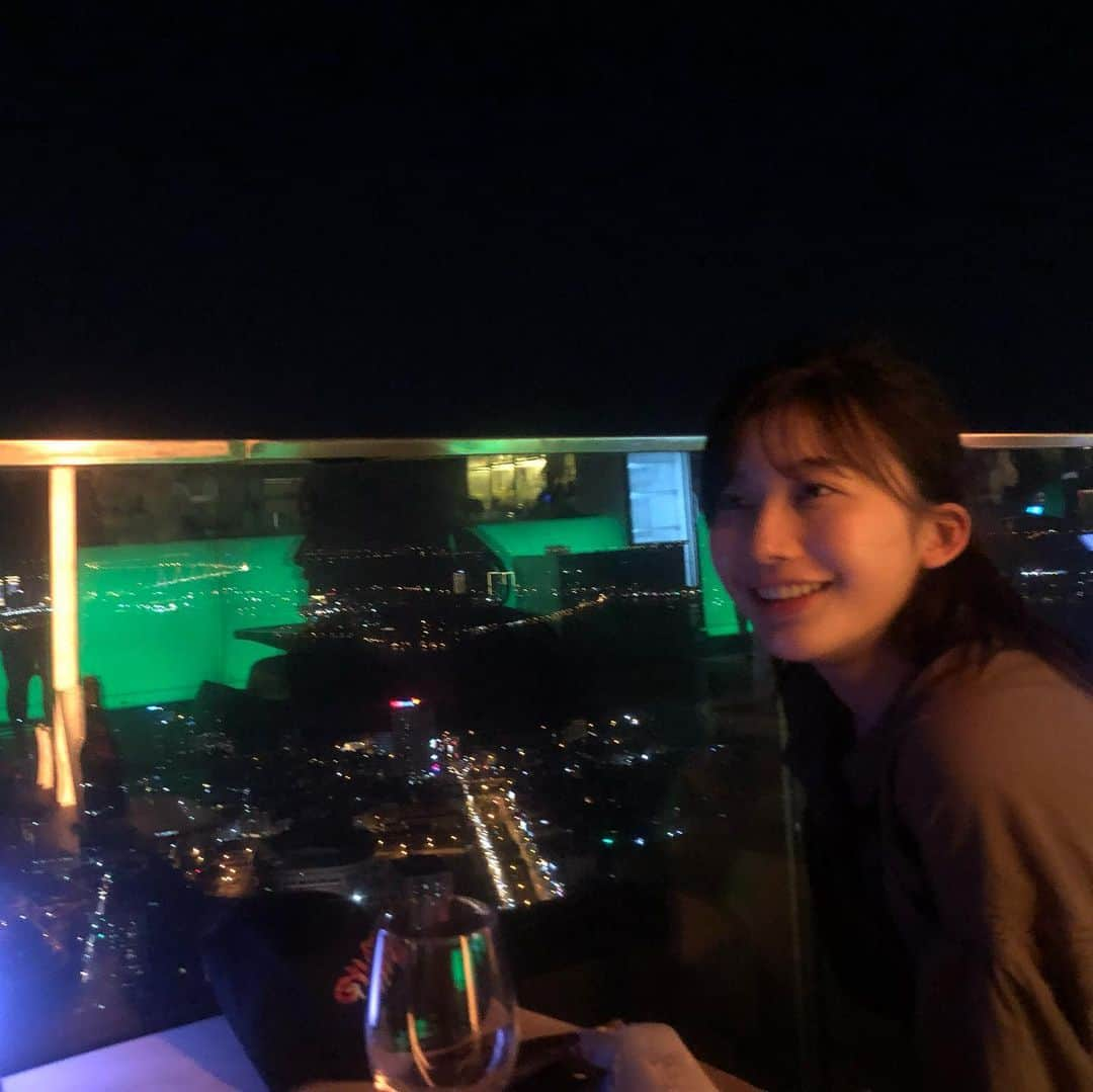 小倉優香さんのインスタグラム写真 - (小倉優香Instagram)「Top of Hanoi  #赤 #小倉優香」6月27日 21時24分 - ogurayuka_official