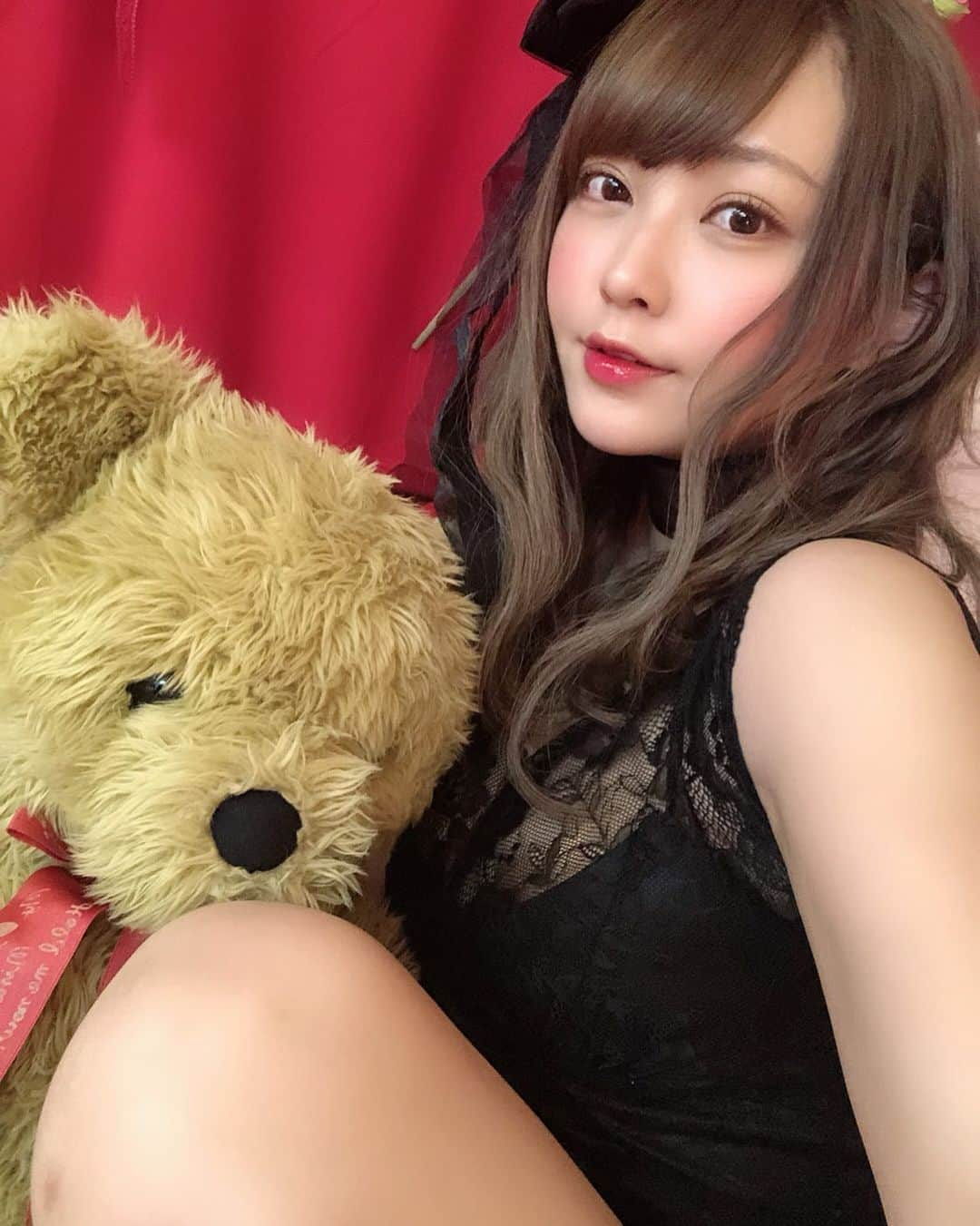 てんちむさんのインスタグラム写真 - (てんちむInstagram)「撮影中〜🧸」6月27日 21時30分 - super_muchiko