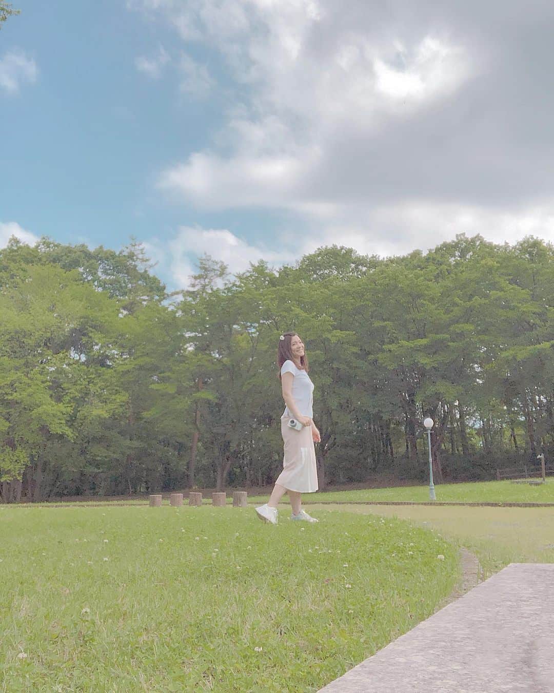 のインスタグラム：「秩父にMV撮影に行ってました☺️🎥﻿ ﻿ 元SDNの歌姫 @reikonishikunihara ﻿ がボーカルのバンド﻿ @theblackbutterfly_official  さんの のミュージックビデオです☺️﻿ ﻿ ﻿ お話頂けたことも嬉しいし﻿ しばらくお芝居ノータッチだったけど﻿ お芝居させてもらえて﻿ すんごく楽しい撮影だったと〜😆🙌♬ ﻿ ﻿ 出来上がったらすぐお知らせしちゃうけん❤️笑﻿ 見てはいよ😆🙏」