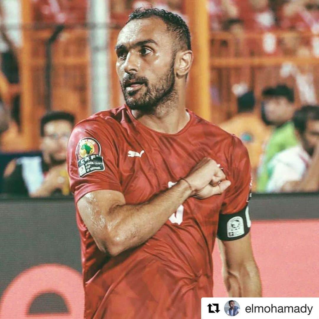 アストン・ヴィラFCさんのインスタグラム写真 - (アストン・ヴィラFCInstagram)「ICYMI: @Elmohamady was on the score sheet in Egypt’s 2-0 win over DR Congo to send them top of their #AFCON group. 👊 . #AVFC」6月27日 21時58分 - avfcofficial