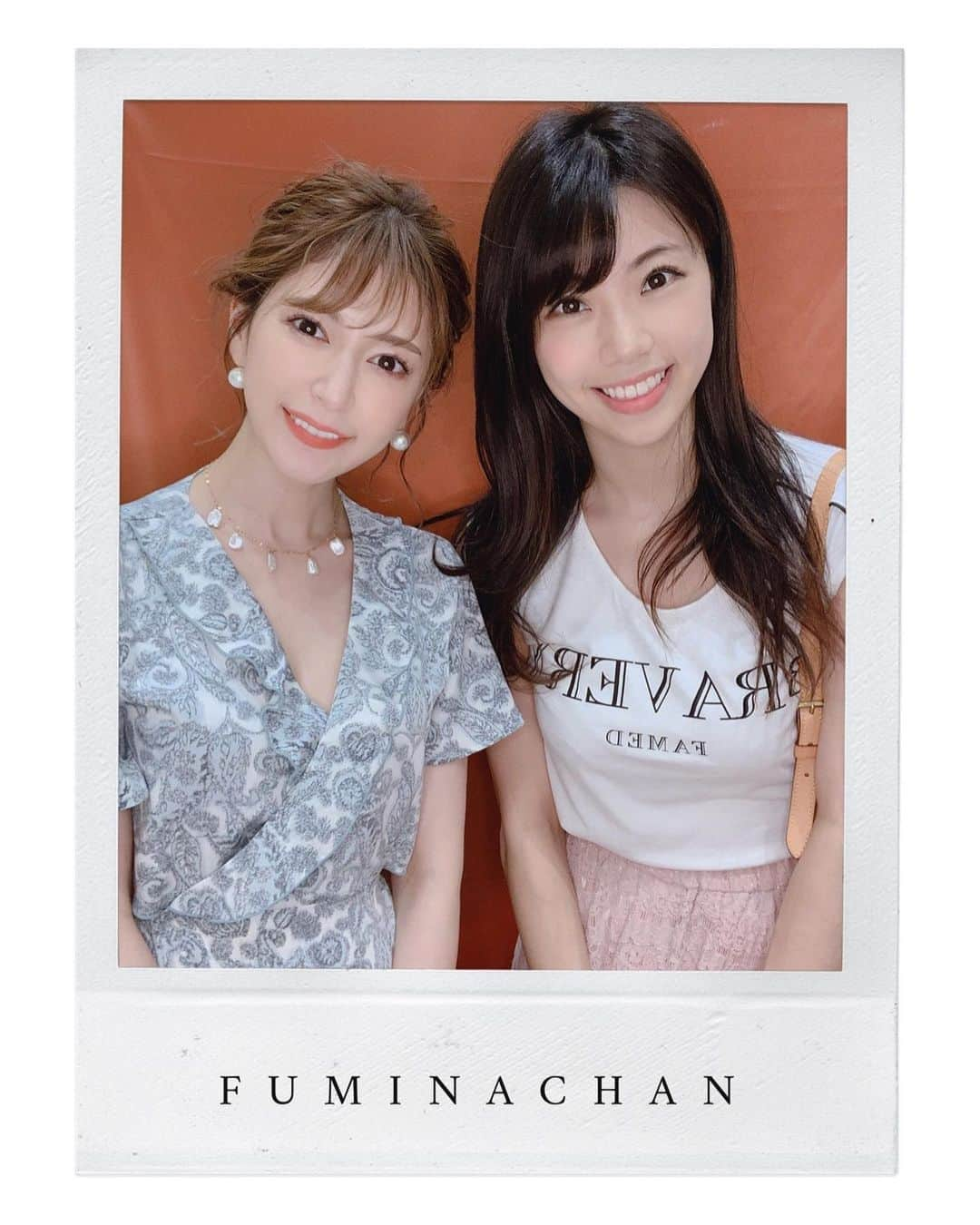 仲村美香さんのインスタグラム写真 - (仲村美香Instagram)「1週間のPOP UP SHOP 無事に終了致しました😭💕 たくさんのご来店本当にありがとうございました😢❤️❤️❤️ 初めてお会いできた方や何回も来てくれるみんな…色んな人に出会えて 本当に楽しく、幸せな日々でした☺️💓 ・ ・ ・ 写真はPOP UPに来てくださった皆さんと…💕 @kumadayoko さん @risayoshiki0727 さん @yuurimorishita さん @yukikaneshiro さん @fuminasuzuki ちゃん @rayoha さん @yu.i.k.a さん @moriharuna71 ちゃん @shiina_yamamoto  @mizukikonuma ちゃん @ainyan_0302  @kurumi_hanji ちゃん @azusan111 ちゃん ・ ・ ありがとうございました😭❤️❤️❤️ ・ ・ ・ ヒカリエに芸能人の皆様が…😱❤️ お忙しい中時間を使って頂き 本当にありがとうございました😭💕 嬉しすぎました…😢❤️❤️❤️ お仕事頑張ってきてよかった😭笑 仲良しのみんなも来てくれて 嬉しかった♡楽しかった♡ ・ ・ ・ 1週間一緒に頑張ってくれたスタッフの皆さんも 本当にありがとうございました☺️❤️ また次回は更にパワーアップして 頑張ります٩(๑❛ᴗ❛๑)۶✨笑 ・ ・ ・ ・ #popup#ポップアップ#MARQUE#マルク#MIDASTOUCH#ミダスタッチ」6月27日 22時26分 - mikapu0519