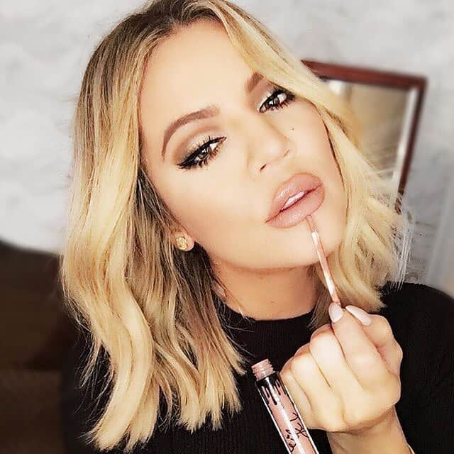 Kylie Cosmeticsさんのインスタグラム写真 - (Kylie CosmeticsInstagram)「Happy Birthday @Khloekardashian!! 😍🎂💕」6月27日 22時18分 - kyliecosmetics