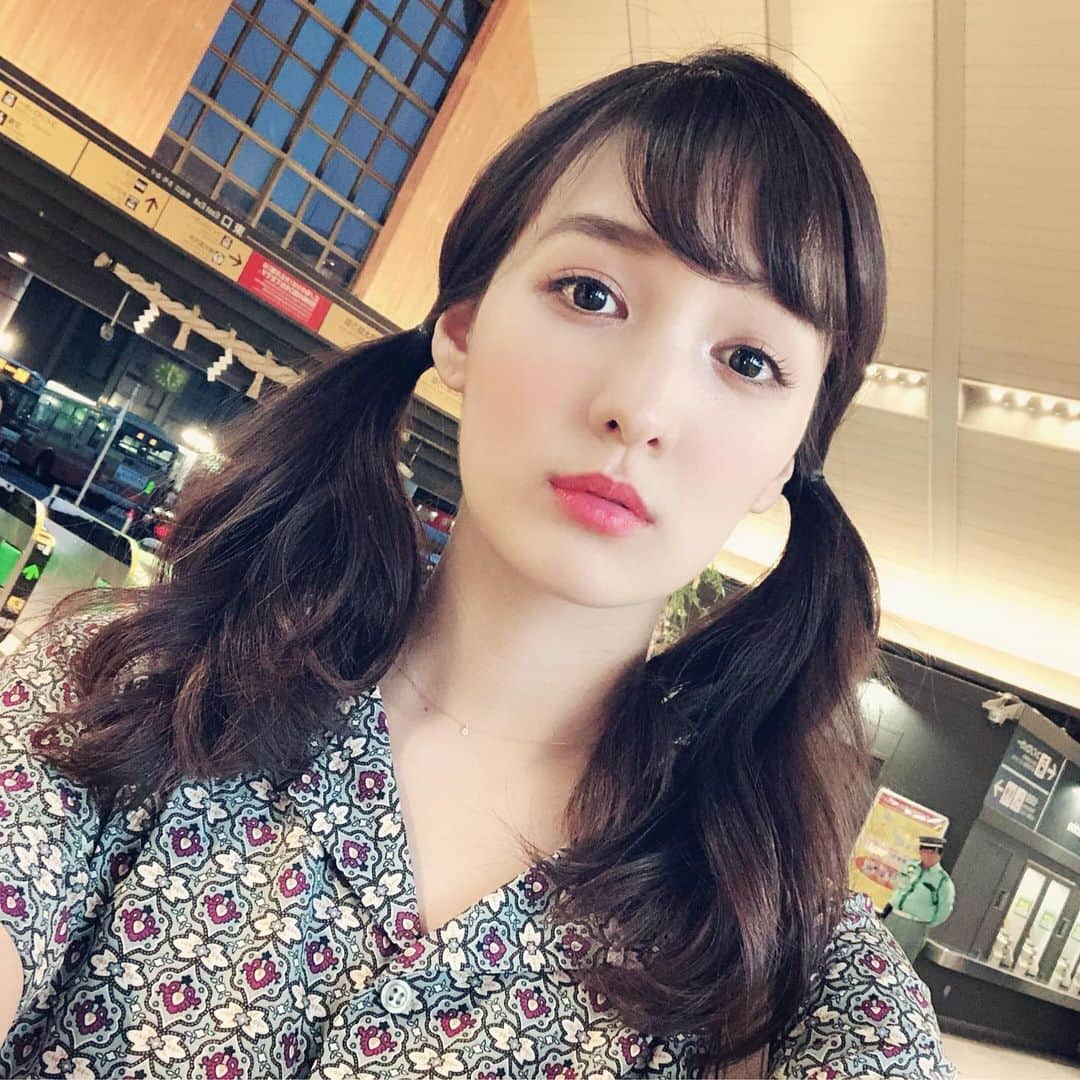 道江幸子さんのインスタグラム写真 - (道江幸子Instagram)「ひさしぶりに自撮りするために一瞬だけの２つ結びした♡﻿ ﻿ ﻿ ﻿ ﻿ ﻿ ﻿ ﻿ ﻿ ﻿ ﻿ ﻿ #ふたつむすび #２つ結び #二つ結び #ツインテール #ツインテールアレンジ #ツインテール女子 #自撮り #自撮り女子 #せるふぃー #selfie #selﬁe #セルフィー #セルフィー女子 #photo #おふぇろ #オフェロ #makeup #make #めいく #メイク #へああれんじ #ヘアースタイル #ヘアー #ワンピース #可愛い女の子 #巻き髮 #美脚 #japanesegirl #オフェロメイク #fashion」6月27日 22時47分 - sachiko_michie