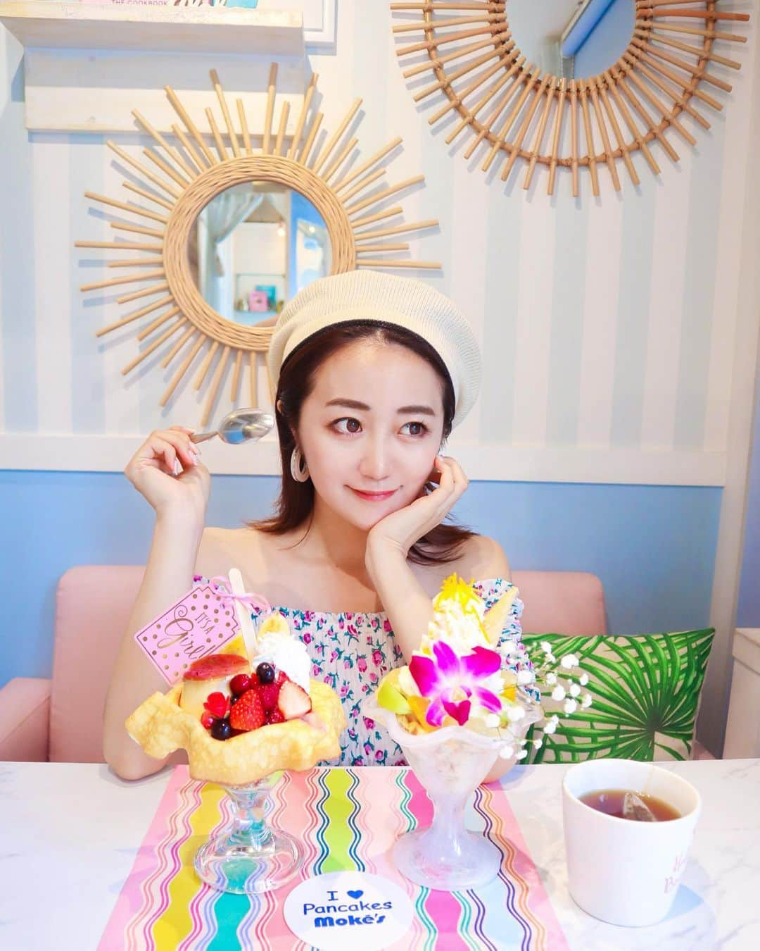 中島絢乃さんのインスタグラム写真 - (中島絢乃Instagram)「🍮🍒🏝﻿ ﻿ ﻿ ここ最近で撮った中で、 一番綺麗に撮れたっっっ！！！😳🍒💕笑﻿ ﻿ ﻿ ﻿ ﻿ 久しぶりのかっちと #中目黒 の【Moke's hawaii】で﻿ 新メニュー試食してきました🔥😍❤️🥞﻿ ﻿ ﻿ ﻿ #プリンのパフェ と#フルーツのパフェ ！﻿ どっちも可愛い&美味しいーっ🤤💕💕💕﻿ 可愛すぎてたくさん記念写真撮った！！笑 ﻿ ちなみに私は、﻿ #プリンパフェ 🍮推しです！💫﻿ (中のクリーム？ソースが美味しかったよ🥺💕)﻿ ﻿ ﻿ ﻿ ﻿ この新メニューは7月中旬〜﻿ 店頭で食べられるとのことなので、﻿ ぜひメモっておいてねー！✏️😊❤️🍨﻿ ﻿ 中目はよく通るので また寄ろうと思います🏡😍💕💕💕﻿ ﻿ ❤︎❤︎❤︎❤︎❤︎❤︎❤︎❤︎❤︎❤︎❤︎❤︎❤︎❤︎❤︎﻿ #のんさんカフェ🐻 #mokeshawaii#モケスハワイ 🥞」6月27日 23時01分 - nakajima_ayano