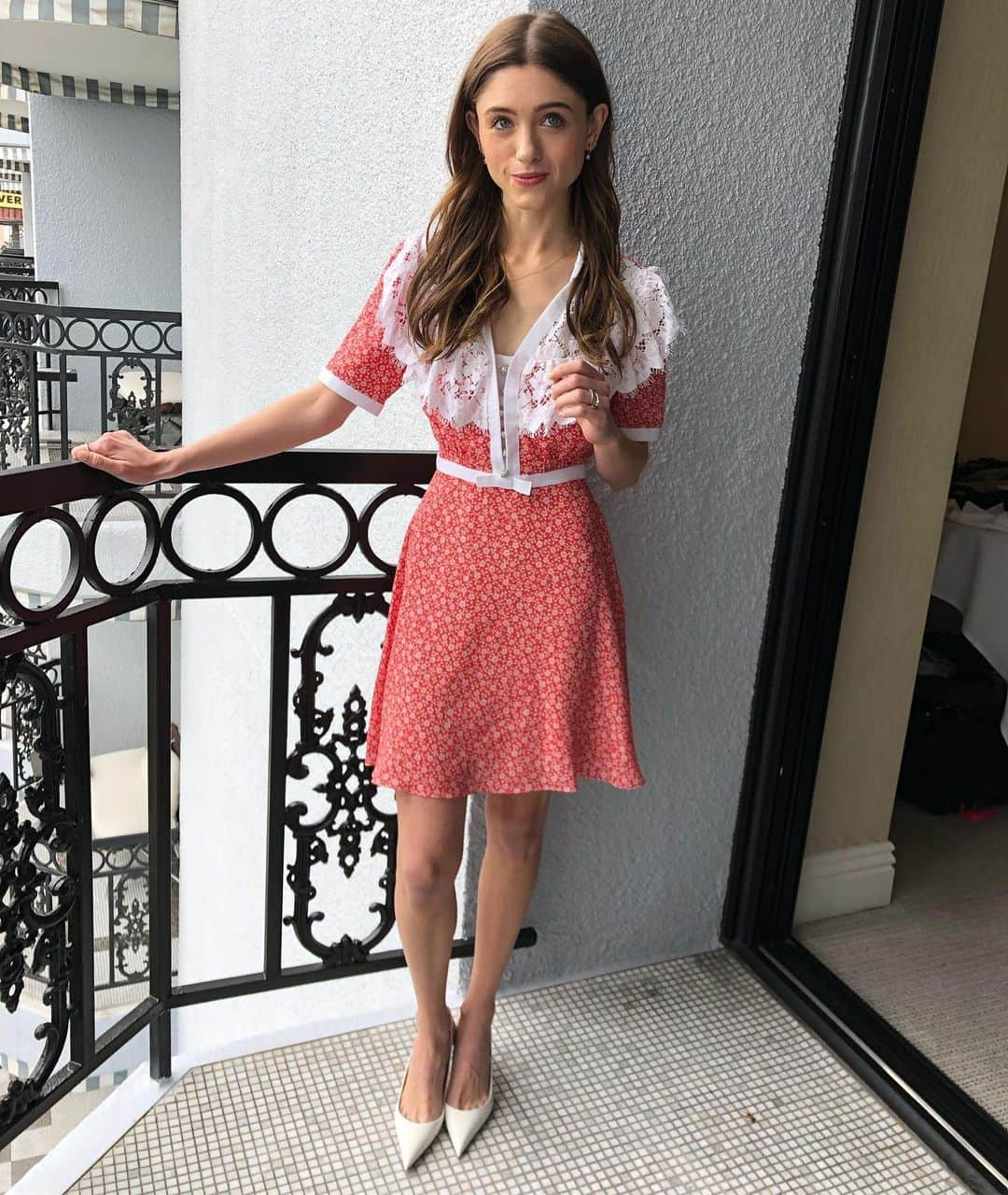 ブラッド・ゴレスキーさんのインスタグラム写真 - (ブラッド・ゴレスキーInstagram)「@nattyiceofficial looking sweet as can be in a @miumiu dress & @louboutinworld heels for #strangerthings press day! 💁🏻‍♀️ @marcmena 💄 @melaniemakeup #styledbybg & @daniela_viviana」6月28日 8時28分 - bradgoreski