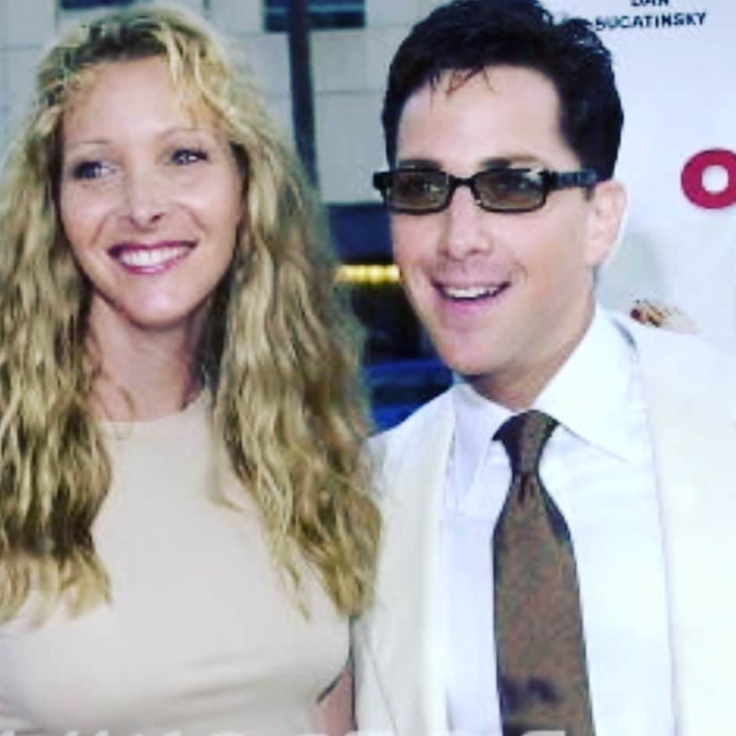 ダン・ブカティンスキーさんのインスタグラム写真 - (ダン・ブカティンスキーInstagram)「#tbt 16 years ago @lisakudrow and I took our friendship to another level and became partners In Is Or Isn’t Entrainment.  Nothing has been more satisfying personally and professionally than getting to collaborate with one of my dear #FRIENDS!  Happy anniversary Lisa!」6月28日 8時55分 - danbucatinsky