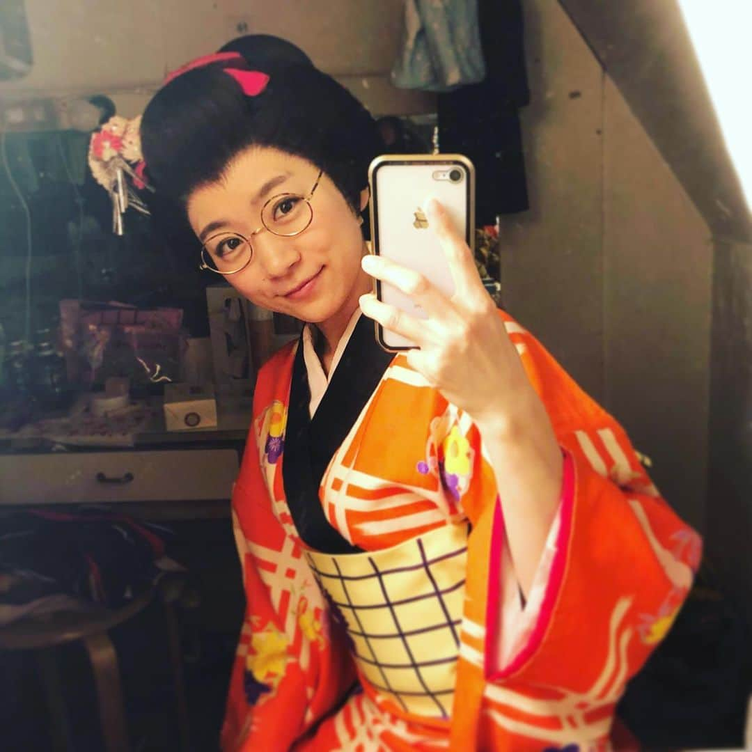 時東ぁみさんのインスタグラム写真 - (時東ぁみInstagram)「劇団EASTONES 創立10周年記念公演 『悪党温泉〜なぁ、幸せって何だろうな…』 本日6/28 19:00〜もゲスト出演させていただきます！！ ・ しかもっ 赤坂泰彦さんと二人で出演させていただきます！！ 毎週一緒にラジオをさせていただいて7年ほどになりますが、一度も公開生放送をしたことがありません。 そんな二人が揃って人前に出るなんて、最初で最後でしょう。 ・ そんな貴重な(というか恐怖の)瞬間をぜひ見に来てください🤣 ・ #時東ぁみ #舞台 #ゲスト #ゲスト出演 #劇団eastones #劇団イーストンズ #10周年 #悪党温泉 #下北沢 #shimokitazawa #下北沢駅前劇場 #カツラ #着物 #kimono #時代劇 #殺陣 #刀 #katana #みんなのうた #カッパノナミダ #nhkfm #ラジオマンジャック #赤坂泰彦 さん  ゲスト出演日 28日(金)  19時〜  30日(日)  14時〜」6月28日 9時12分 - amitokito