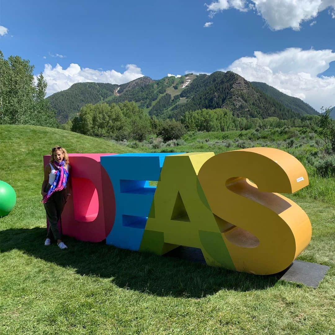 ジェシカ・サインフェルドさんのインスタグラム写真 - (ジェシカ・サインフェルドInstagram)「Humbled to be speaking at #aspenideas festival on behalf of @goodplusfdn. Endless gratitude to our partners @aspeninstitute ‘s #Ascend team for their partnership in addressing the challenges of father absence and child support reform. #TheFatherFactor」6月28日 9時09分 - jessseinfeld