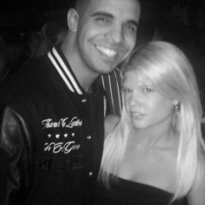 シャネル・ウエスト・コーストさんのインスタグラム写真 - (シャネル・ウエスト・コーストInstagram)「#TBT to that one time I met @champagnepapi and he had no idea who I was yet somehow looked happier to meet me than I was to meet him😂😂😂😂 #SuperThrowback #BabyFaces #2010 #BeforeEyeBrows」6月28日 9時22分 - chanelwestcoast