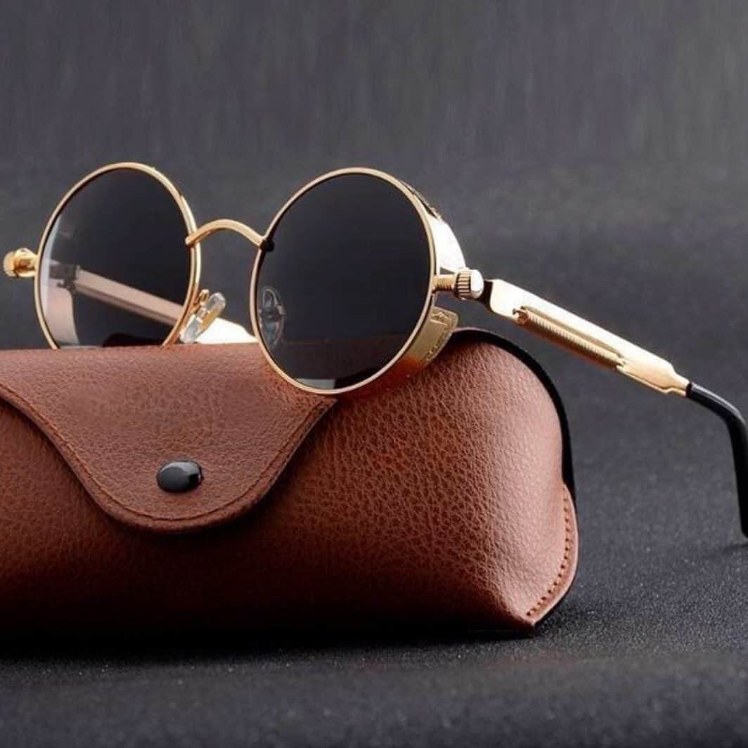STYLE4GUYSのインスタグラム：「EGOIST FEDERICO Vintage Sunglasses by @egoist__man__style ______________________________________________ 👑 www.egoistsales.com 👑 👑 www.egoistsales.com 👑_____________________________________________ Anvaliable 5 variants: Gold Black, Silver Black, Black Black, Golden Green ______________________________________________ BUY NOW ONLY $39,99 Collection ➡️ SUNGLASSES  by @egoist__man__style ____________________________________________ ______________________________________________ ‼️YOUR DISCOUNT 10% OFF CODE 👉 INSTA10‼️ _____________________________________________ ______________________________________________ You may place your order at our website  www.egoistsales.com 👉👉👉 by @egoist__man__style by @egoist__man__style ______________________________________________ 🌍free shipping to all over world🌍」