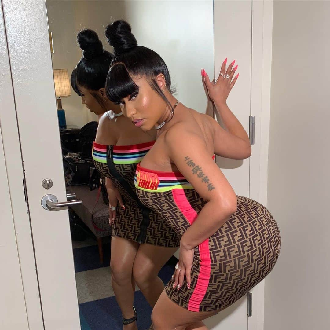 ニッキー・ミナージュさんのインスタグラム写真 - (ニッキー・ミナージュInstagram)「#Brrratatatat」6月28日 0時47分 - nickiminaj