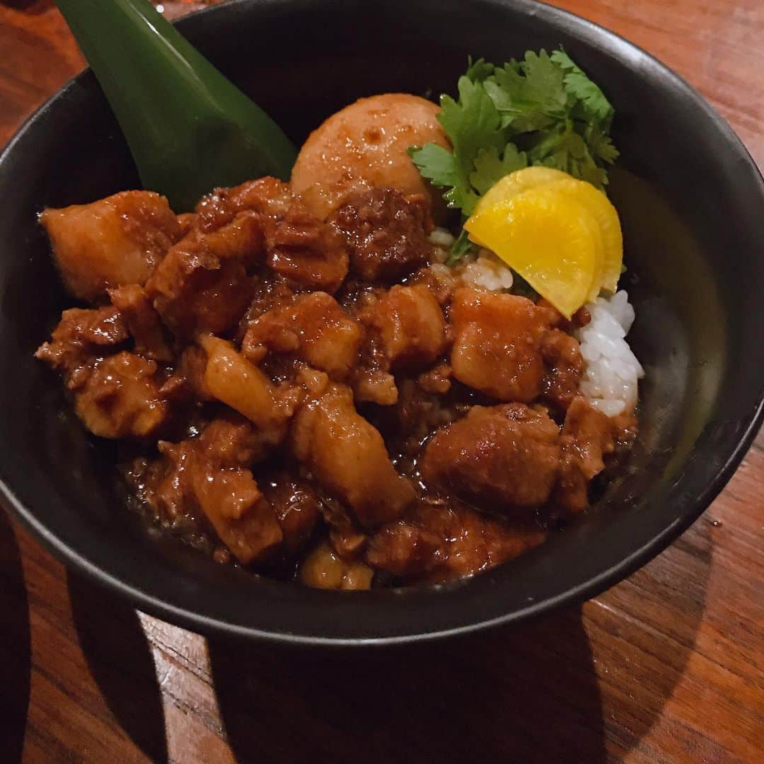 マル子さんのインスタグラム写真 - (マル子Instagram)「やっと行けたよ！ 「やすざみや」  何を食べても美味しかった〜！ 眺めも最高⛵️ 江ノ電の江ノ島駅からすぐです🚉  #やすざみや  #しば漬けポテサラ  #ルーロー飯  #久々の集まり」6月28日 1時37分 - tomikago