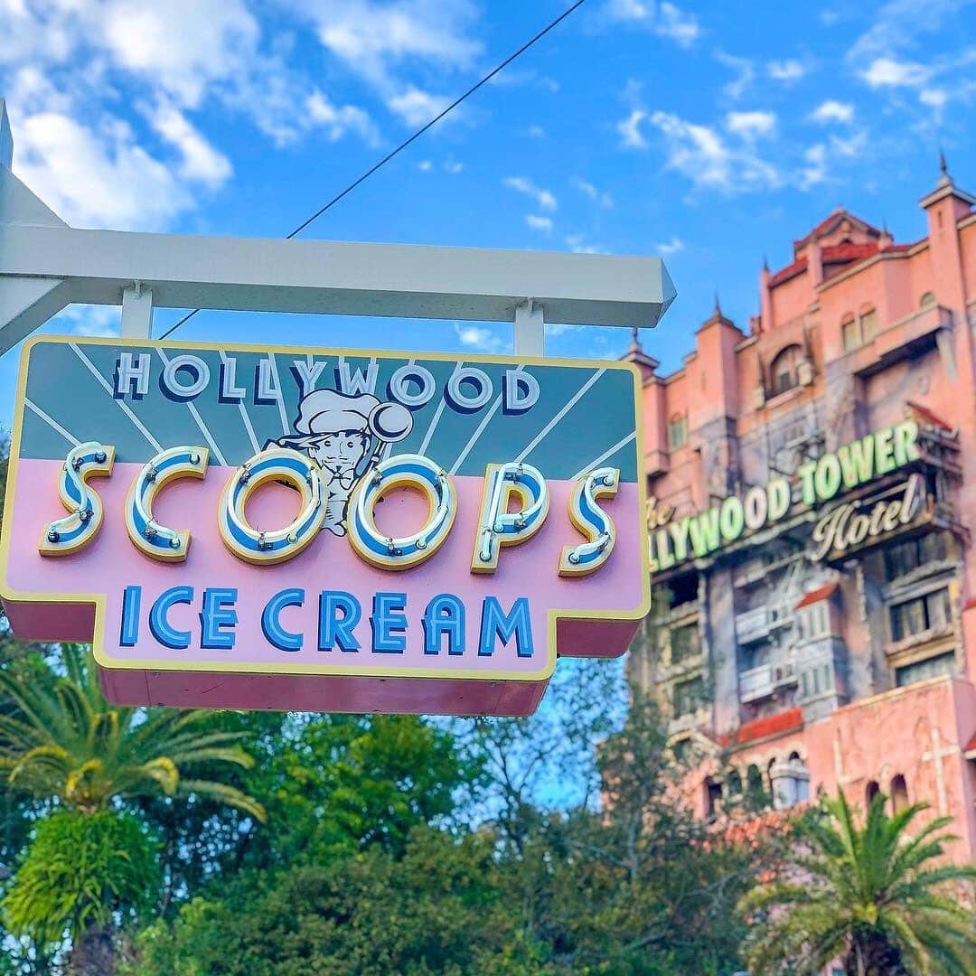 Walt Disney Worldのインスタグラム：「Sweet screams! 🍦 #HollywoodStudios30 (📷: @caitlynatthecastle)」