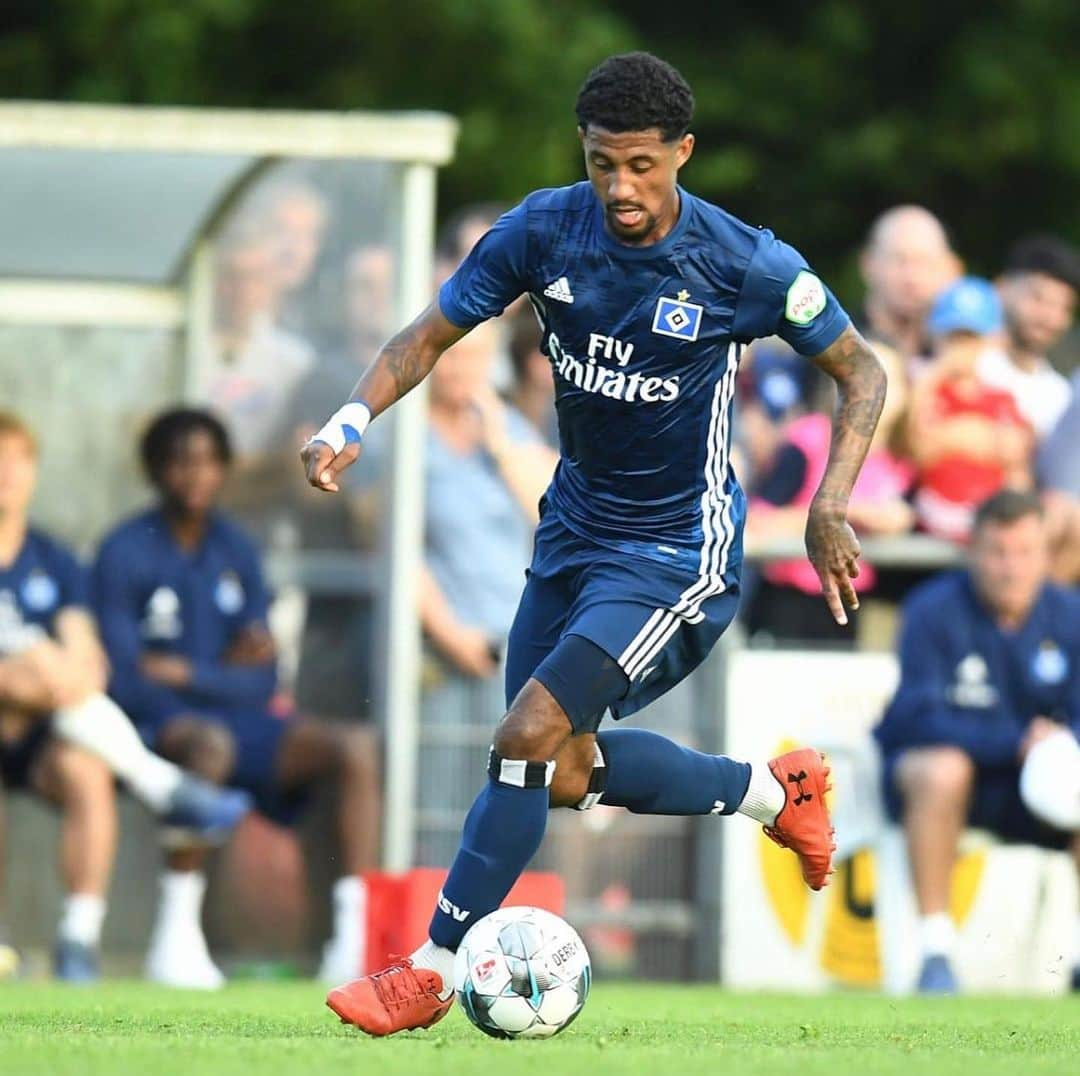 ジェレミー・ドゥツィアクさんのインスタグラム写真 - (ジェレミー・ドゥツィアクInstagram)「First Match,First Win,First Goal! 🔵⚪️⚫️⚽️ #PreSeason#JD8」6月28日 2時56分 - jeremydudziak