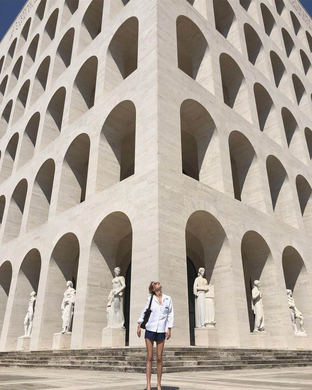 カミラ・ロウのインスタグラム：「🇮🇹♥️」