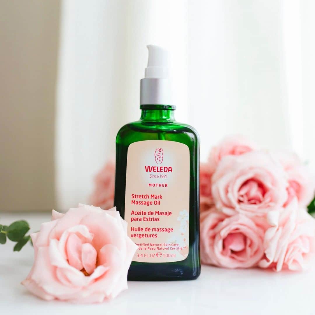 Weledaのインスタグラム：「"I tried this after weeks of using other products and I can honestly say, I'm obsessed! The scent is amazing but the oil really sinks into my skin leaving it feeling super smooth!"- Janet 🌸 #WeledaReview」