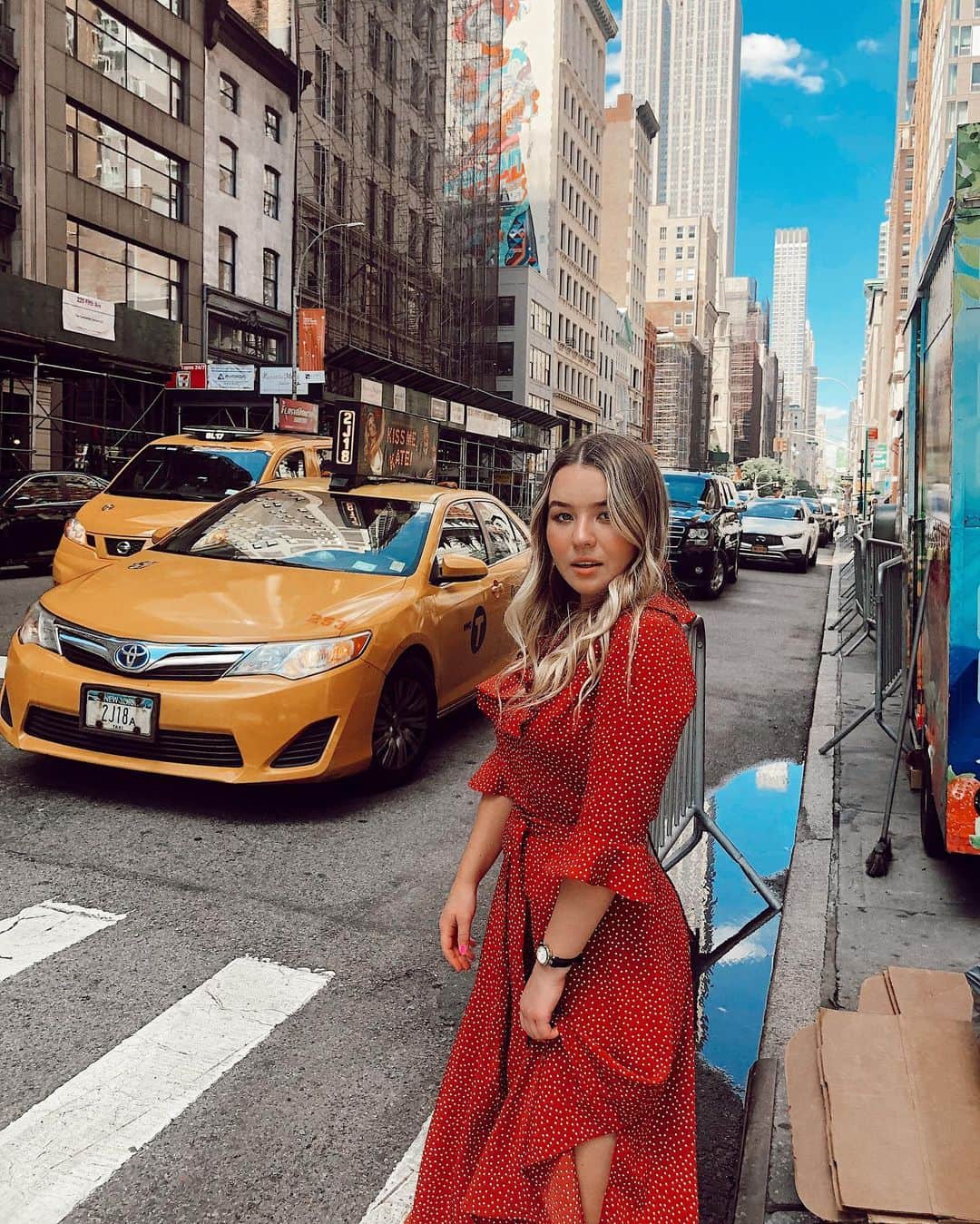 トーリ・ウェブスターのインスタグラム：「🍎 New York, New York 🗽」