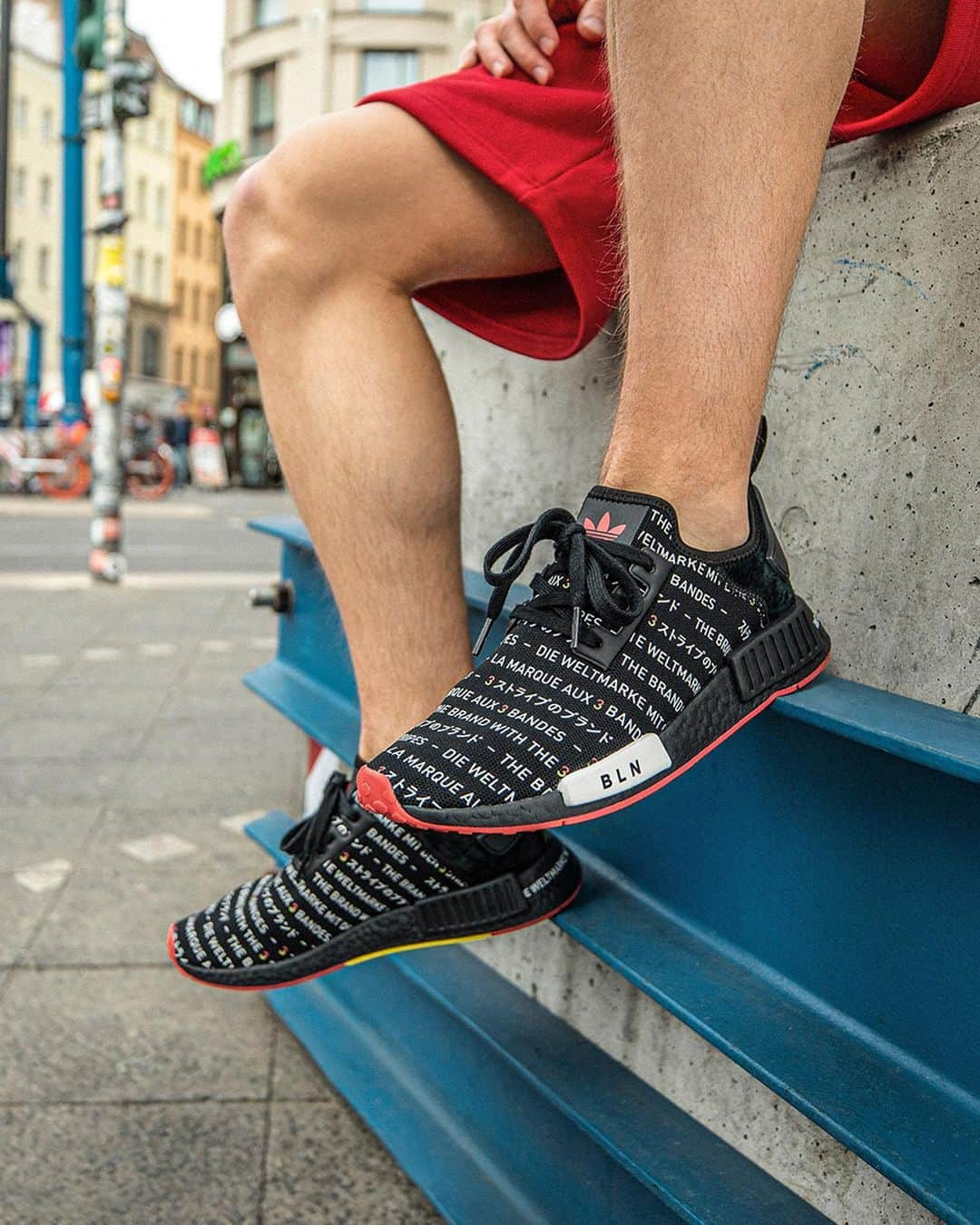 Foot Lockerさんのインスタグラム写真 - (Foot LockerInstagram)「2 cities. 2 perspectives. 2 NMDs. TKO. 🇯🇵 BLN. 🇩🇪 #adidas NMD Printed Series "Passport Pack" Launching 6/28, In-Store and Online」6月28日 4時51分 - footlocker