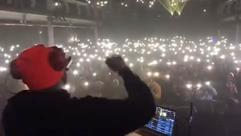 ファンクマスター・フレックスのインスタグラム：「Been killing these clubs for a little minute! FunkFlex on the set! Pow! Lights on baby! @litdigitaldjs #Ad @ciroc」