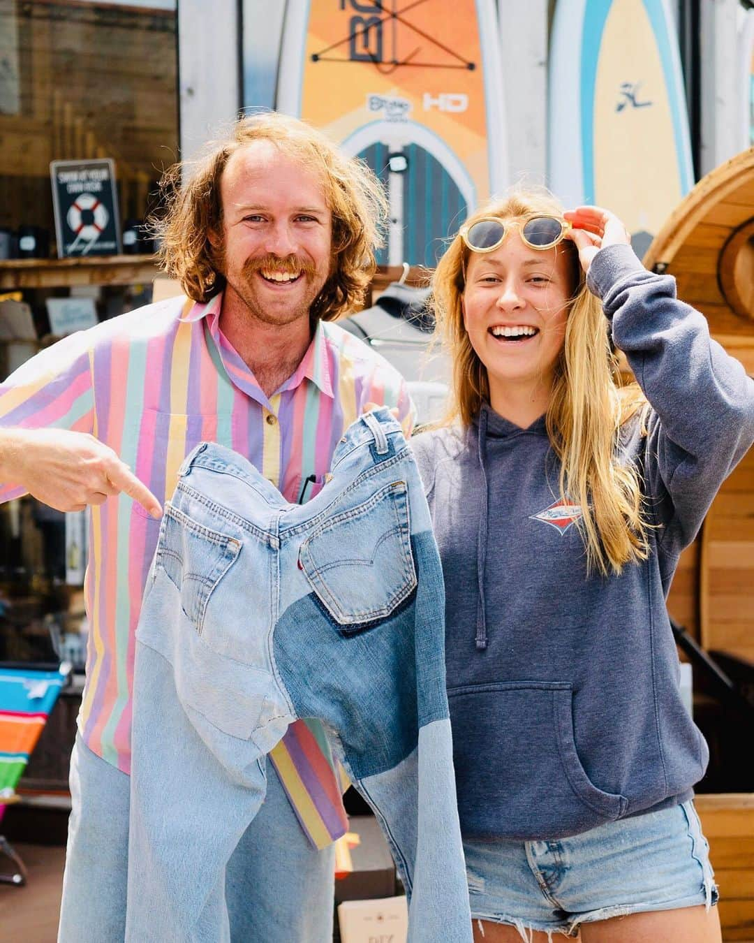 patagoniaさんのインスタグラム写真 - (patagoniaInstagram)「This is Juliet and these jeans used to be her moms, who may or may not have made the first tear during some extracurricular college activities. Over the years, whenever something would break or tear, she would repair them on her own. Juliet always loved her moms jeans and one day she finally took them for herself and put her own wear and tear into them. They got to a point where they were unwearable when she brought the by a #wornwear tour stop. @wornwear will repair any brand of clothing while they are out on the road. ⁠⠀⁠⠀ Photos: @dirtbagsoul⁠⠀」6月28日 5時09分 - patagonia