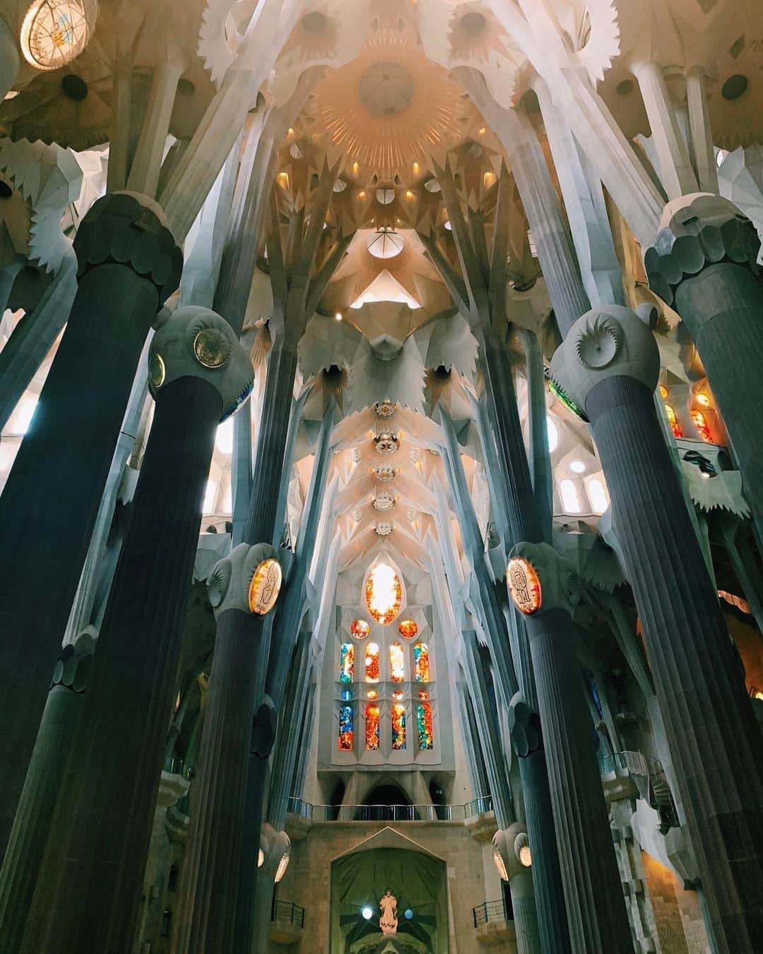 カミ・モローネさんのインスタグラム写真 - (カミ・モローネInstagram)「Sagrada Familia ⛪️ que maravilla..」6月28日 5時22分 - camilamorrone