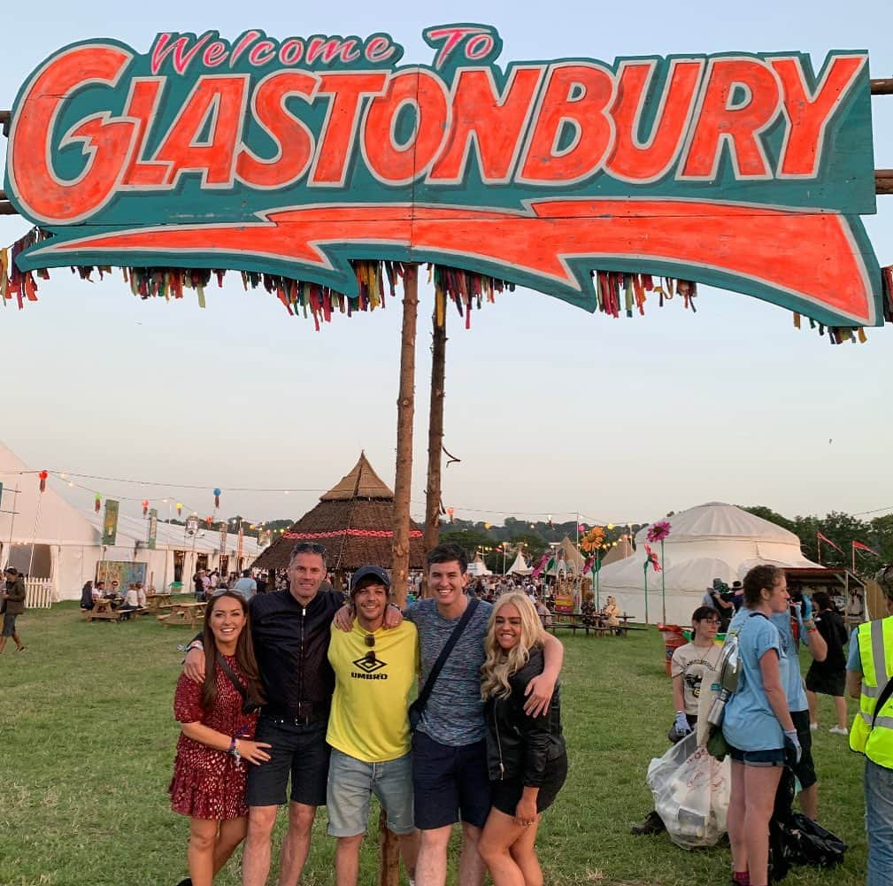 ジェイミー・キャラガーさんのインスタグラム写真 - (ジェイミー・キャラガーInstagram)「@glastofest @louist91 👌🏻🍺🎤」6月28日 5時33分 - 23_carra