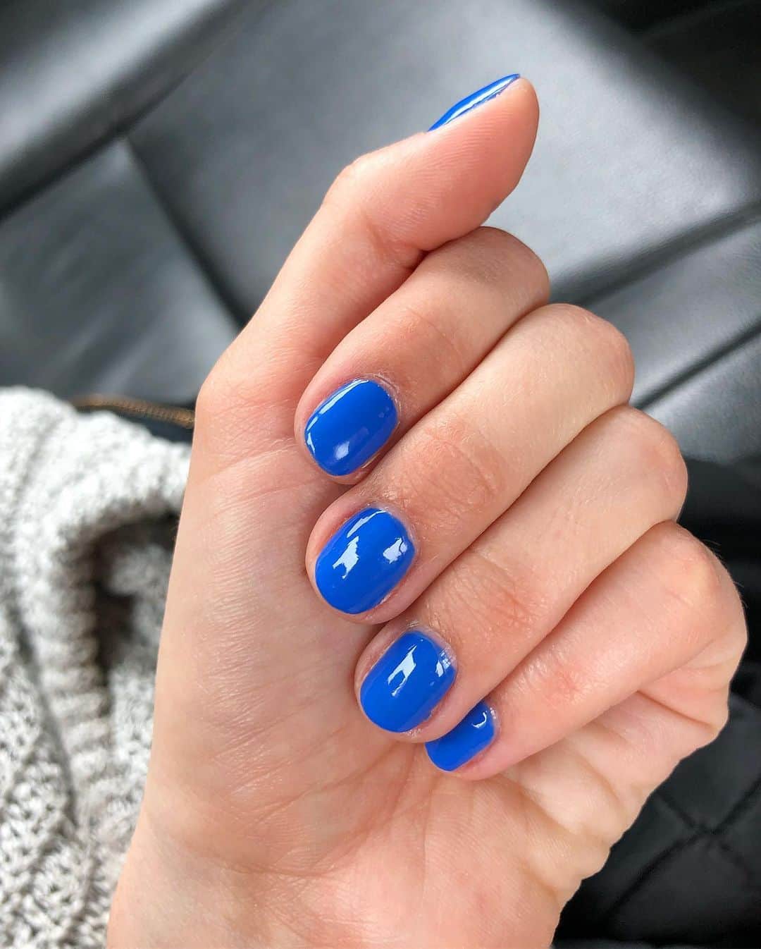 G・ハネリウスさんのインスタグラム写真 - (G・ハネリウスInstagram)「💙🦋🌊💦 the perfect electric blue for summer beach days !! @gpolishofficial in Melrose 😍 shop at the link in bio」6月28日 5時51分 - ghannelius