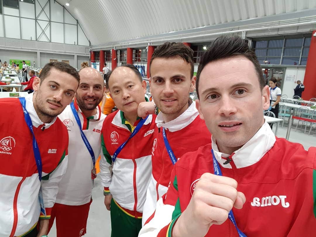 のインスタグラム：「Into the semis of the #EuropeanGames after 2 great battles won against 🇫🇷 and 🇬🇧 Tomorrow we will play against 🇩🇪 for a place in the final 🏓🇵🇹🤜🤛 #EquipaPortugal#Vamos @comiteolimpicoportugal @fptenismesa」