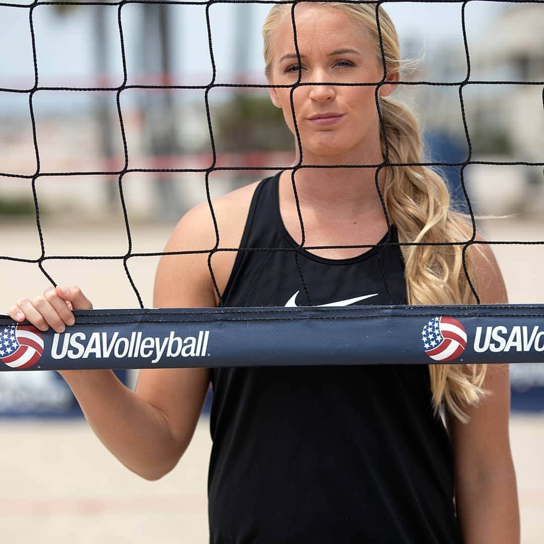 USA Volleyballさんのインスタグラム写真 - (USA VolleyballInstagram)「The WAIT is almost over for our U.S. beach teams 🇺🇲! --- First serve 🏐 at the 2019 FIVB Beach World Champs is tomorrow. NBC will have 72 hours of coverage. Details on our home page. Follow their progress at @usavbeach --- 📷 @agamephoto」6月28日 6時43分 - usavolleyball